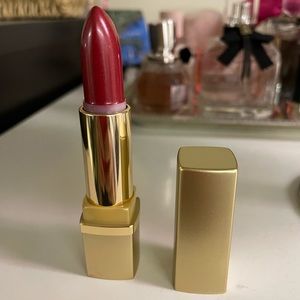 Estée Lauder lipstick